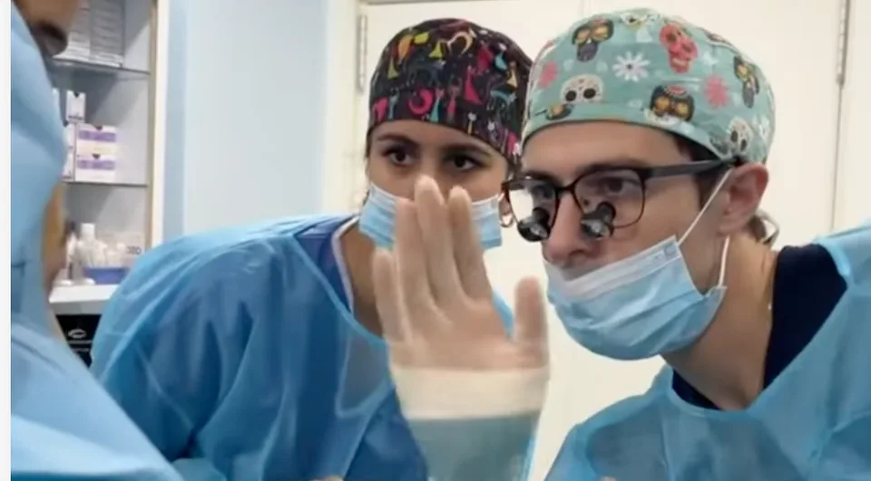 Dr. Antonio Jiménez Ortiz, oftalmólogo y cirujano oculoplástico en Madrid